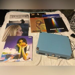Crosley record player and records
